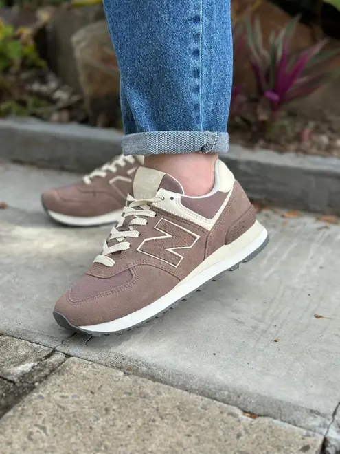 TÊNIS WL574 NEW BALANCE 574V2 MARROM