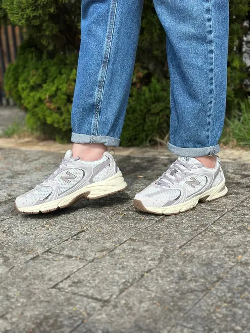 TÊNIS UR530 NEW BALANCE CINZA CLARO